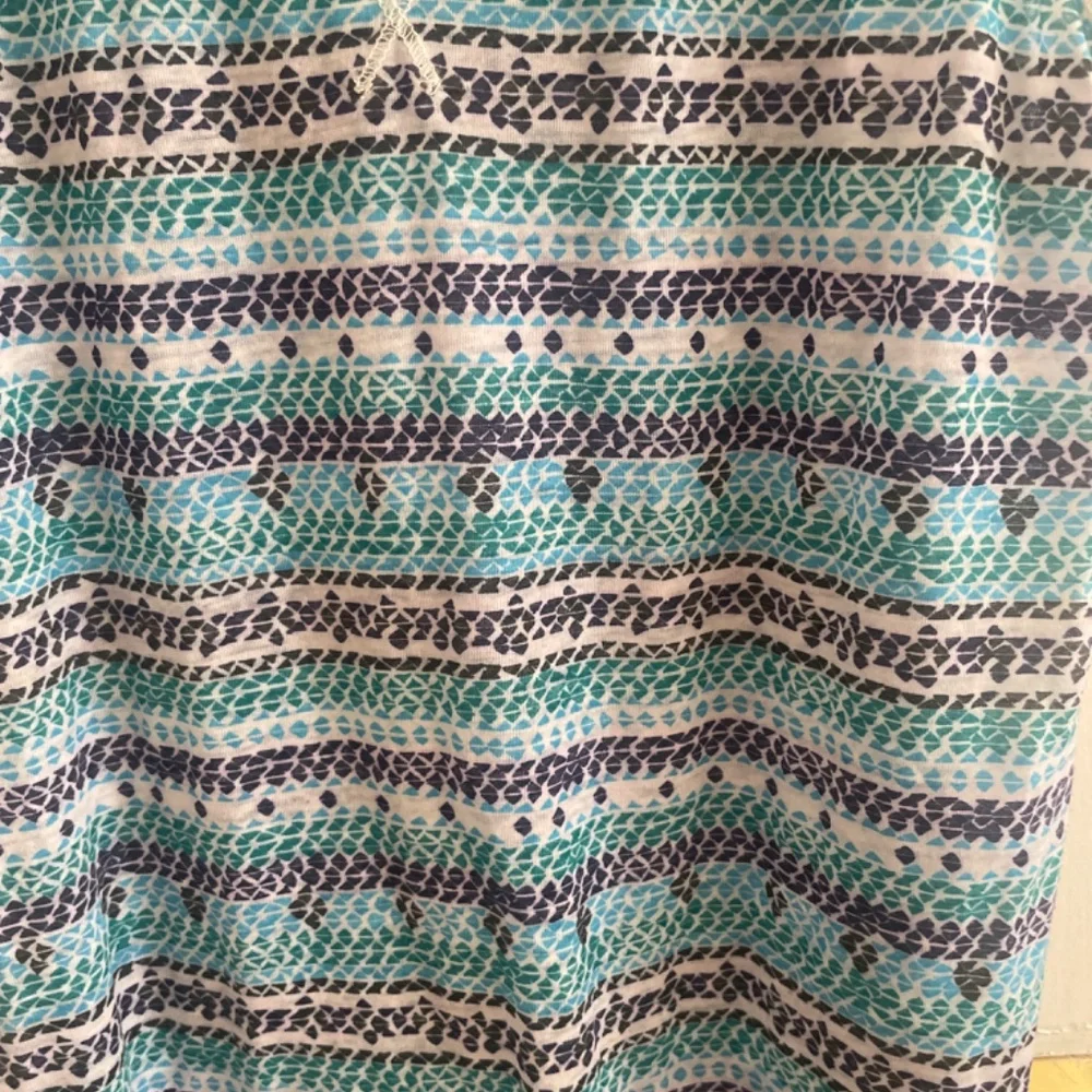 Mudd Geometric Pattern Tank - Picture 2 of 2
